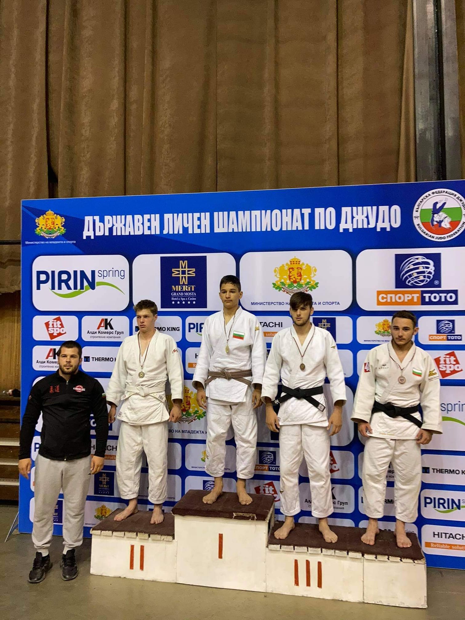 Емил Вълчев - ученик в Спортното училище - златен медал
